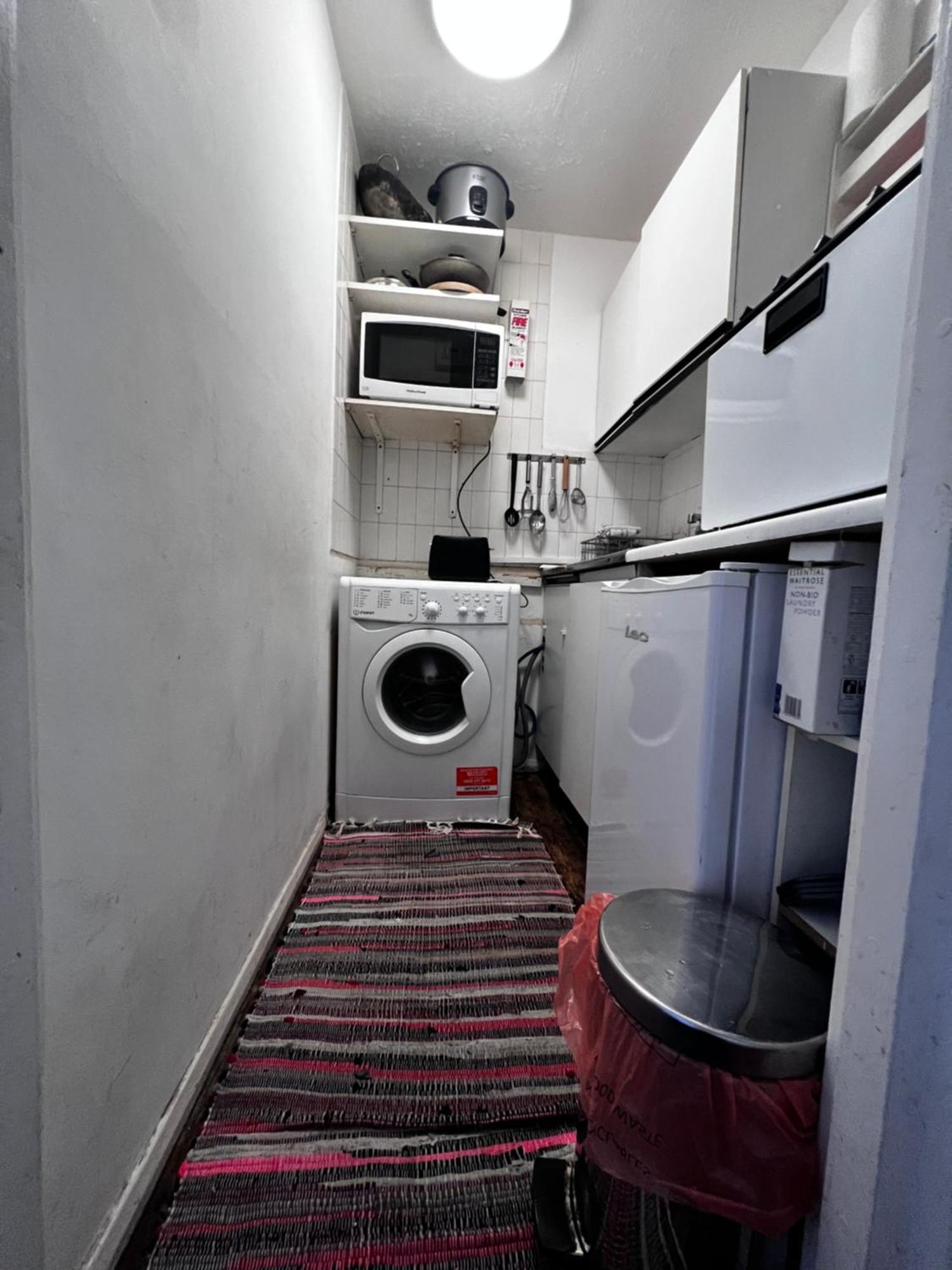 Hyde Park Studio Has Private Balcony With Tranquil Garden View Лондон Екстериор снимка
