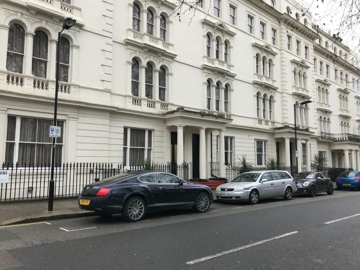 Hyde Park Studio Has Private Balcony With Tranquil Garden View Лондон Екстериор снимка